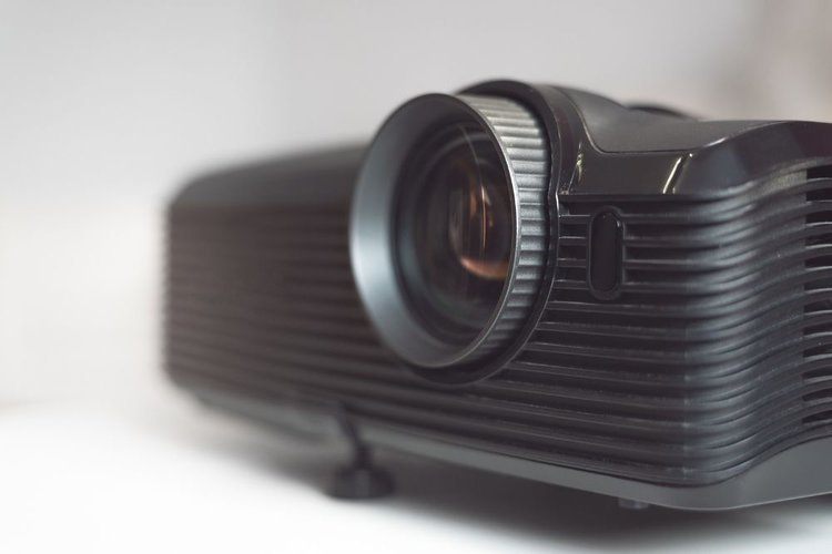 How Does the Keystone Correction Work in Projectors?