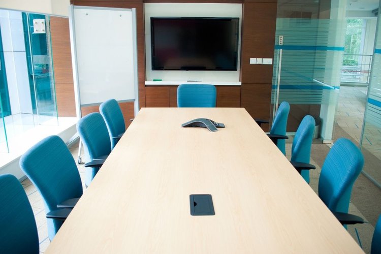 tvs for conference rooms