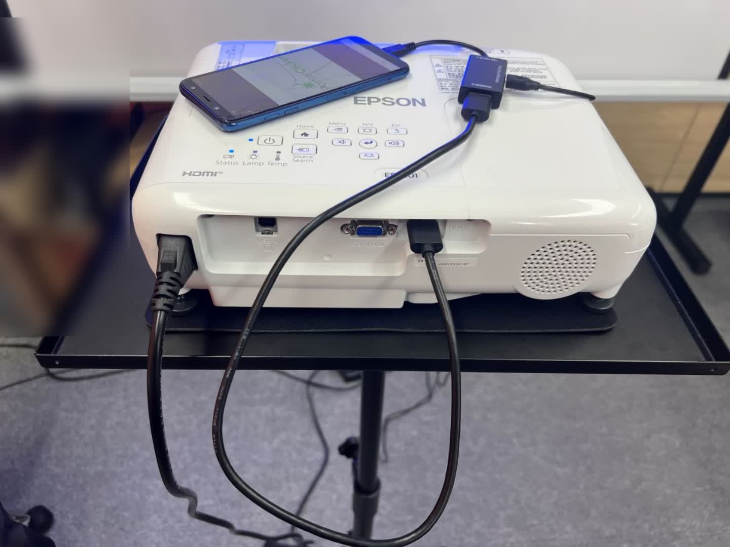 Epson projector is connected to Micro USB adapter with the Samsung Galaxy A6