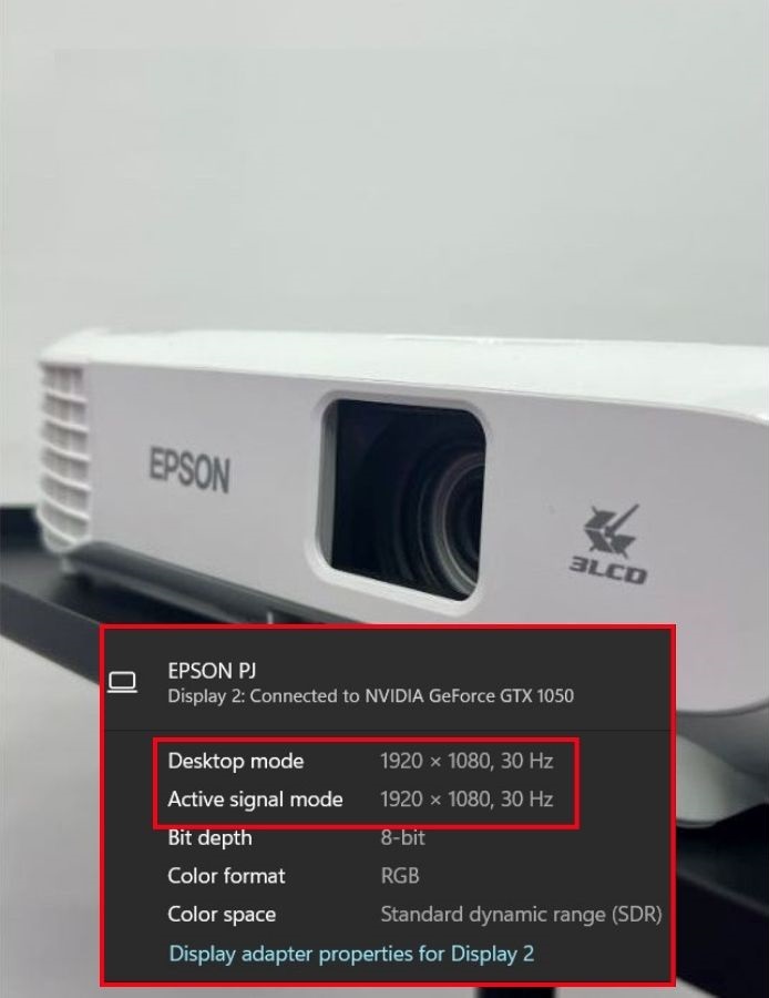 The desktop mode showing the Epson projector max resolution is 1080p with 30Hz