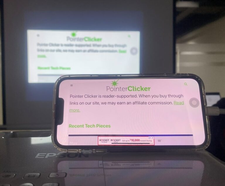 How to Connect Your Phone to Any Projector via USB, Lightning