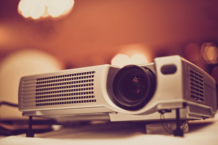 15 Cool Things To Do With A Projector in 2023