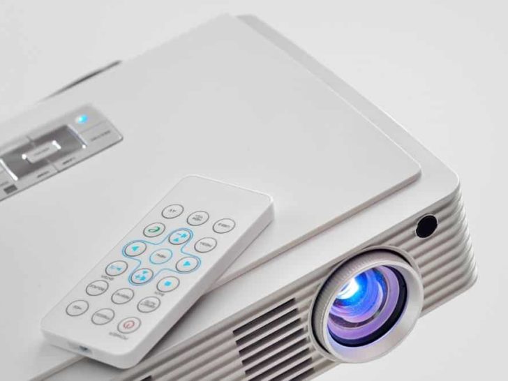 Do Projectors Need to Be Calibrated?