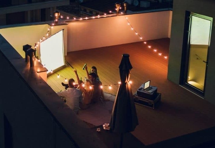 10 Best Budget Projectors for Outdoor Movies