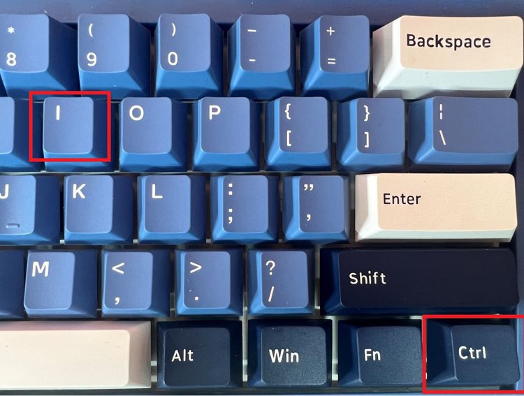 Ctrl and I button are being highlighted on the keyboard