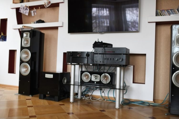 A sound system in a living room