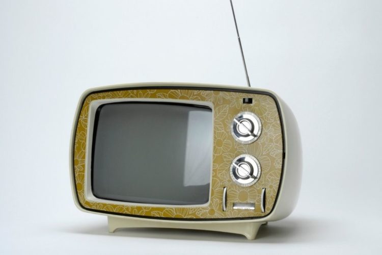 An analog TV