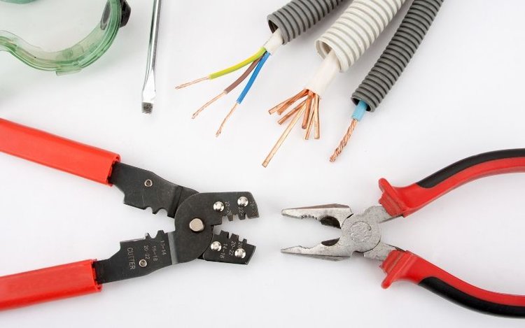 Electrician repair tools