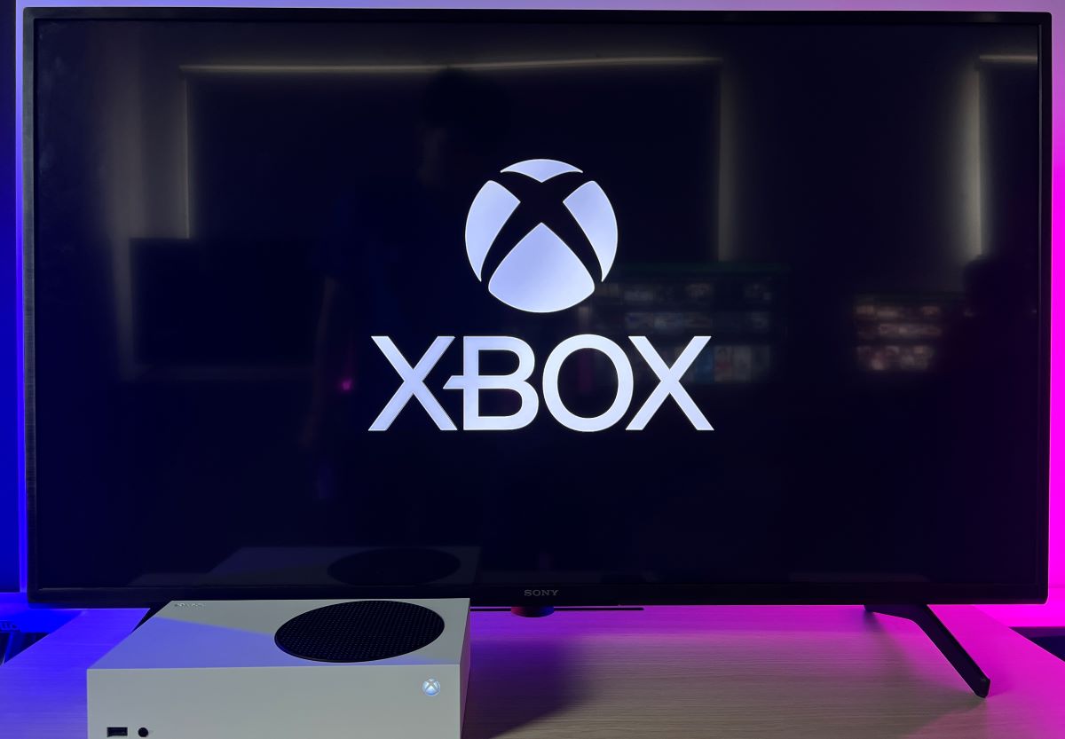 The Xbox appear on the Sony TV after the reboot