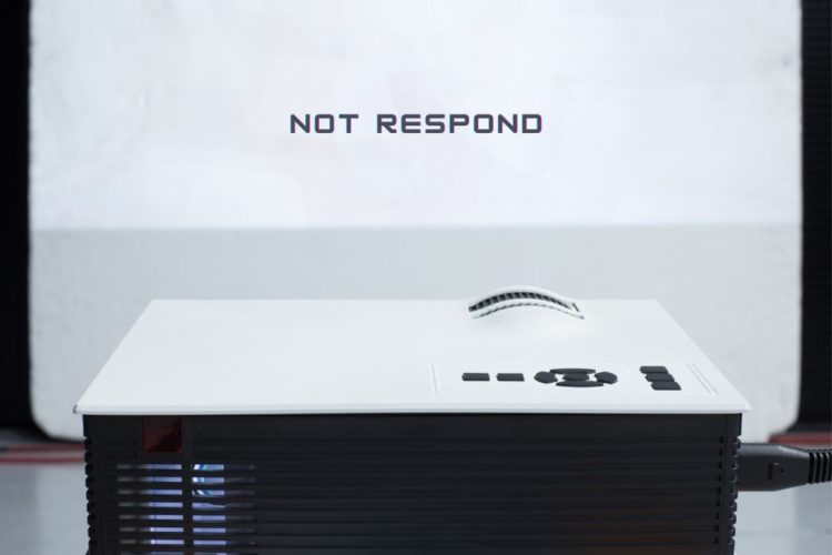 Not respond projector