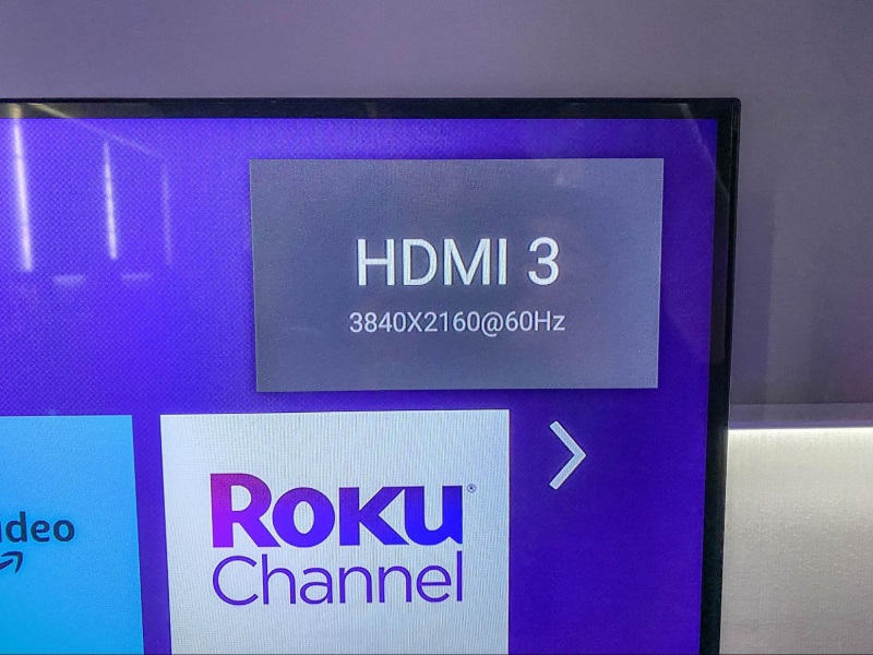 HDMI info banner with resolution information