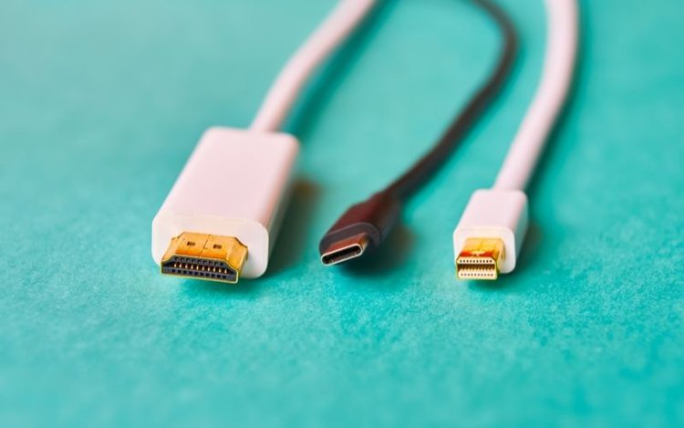 Does DisplayPort Carry Power? - Pointer Clicker