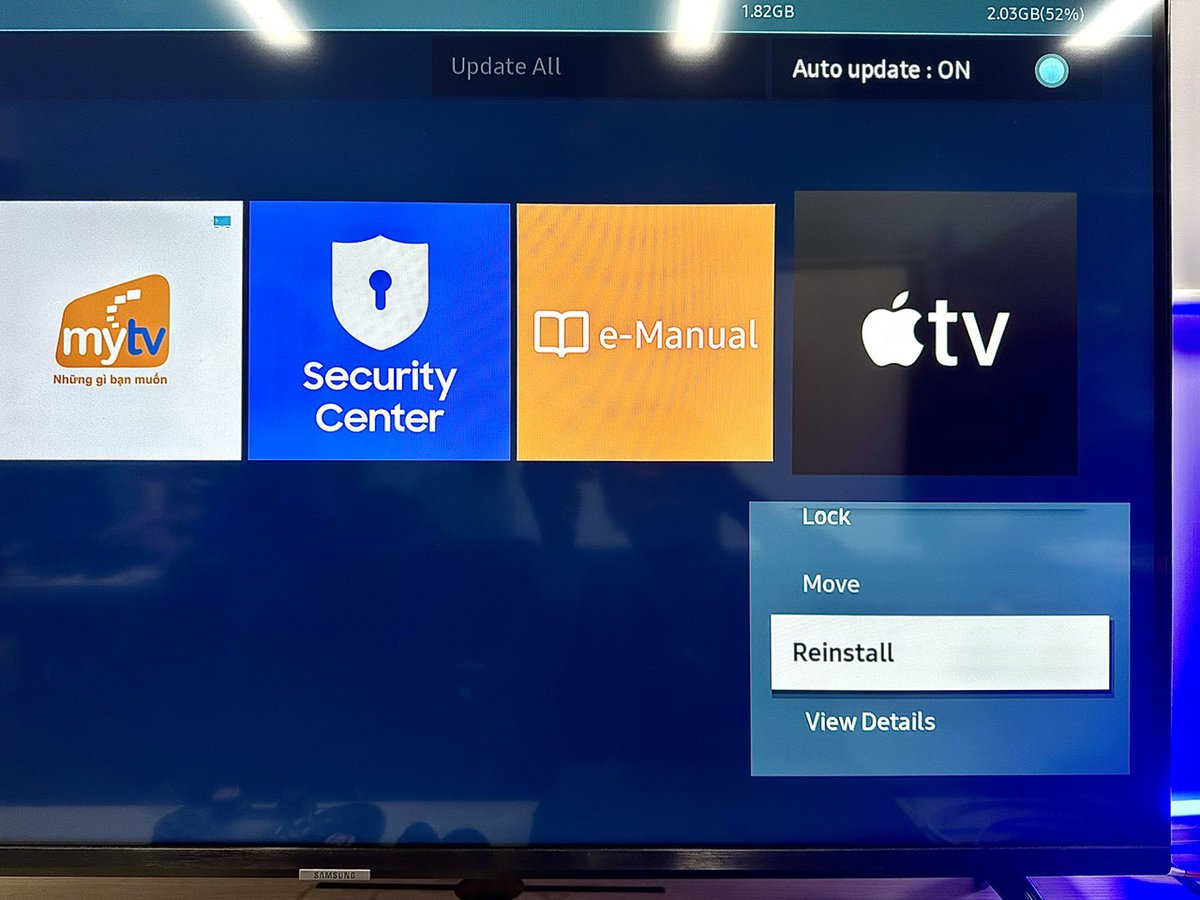 reinstall apple tv app option is highlighted on a samsung tv