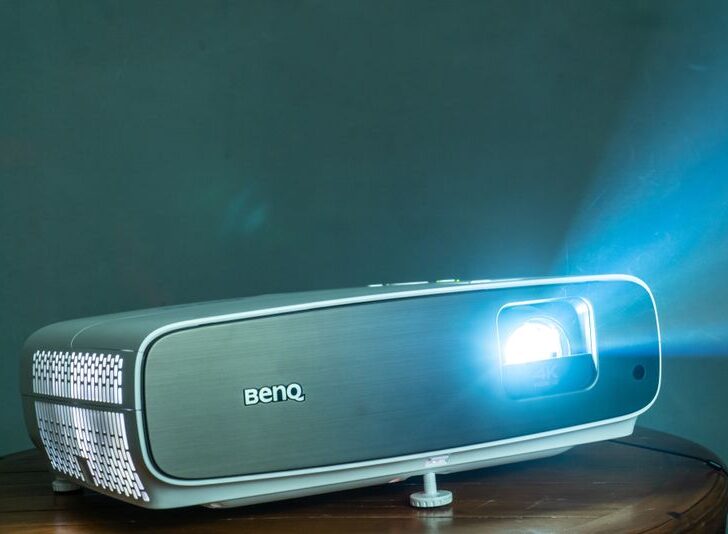 How To Watch 3D Movies on a BenQ Projector?