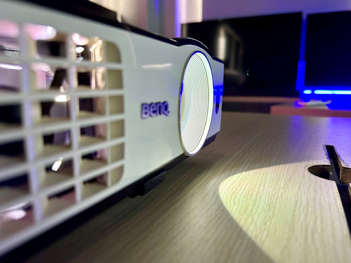 benq projector is lighting, dust in the air can be seen