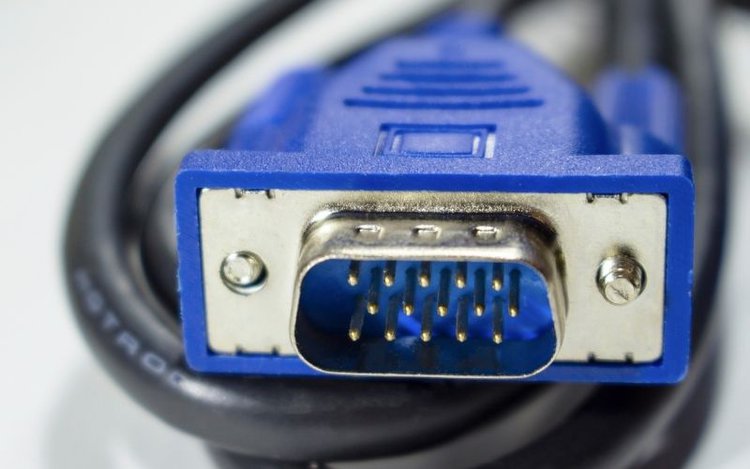 vga cable close view with 15 pins