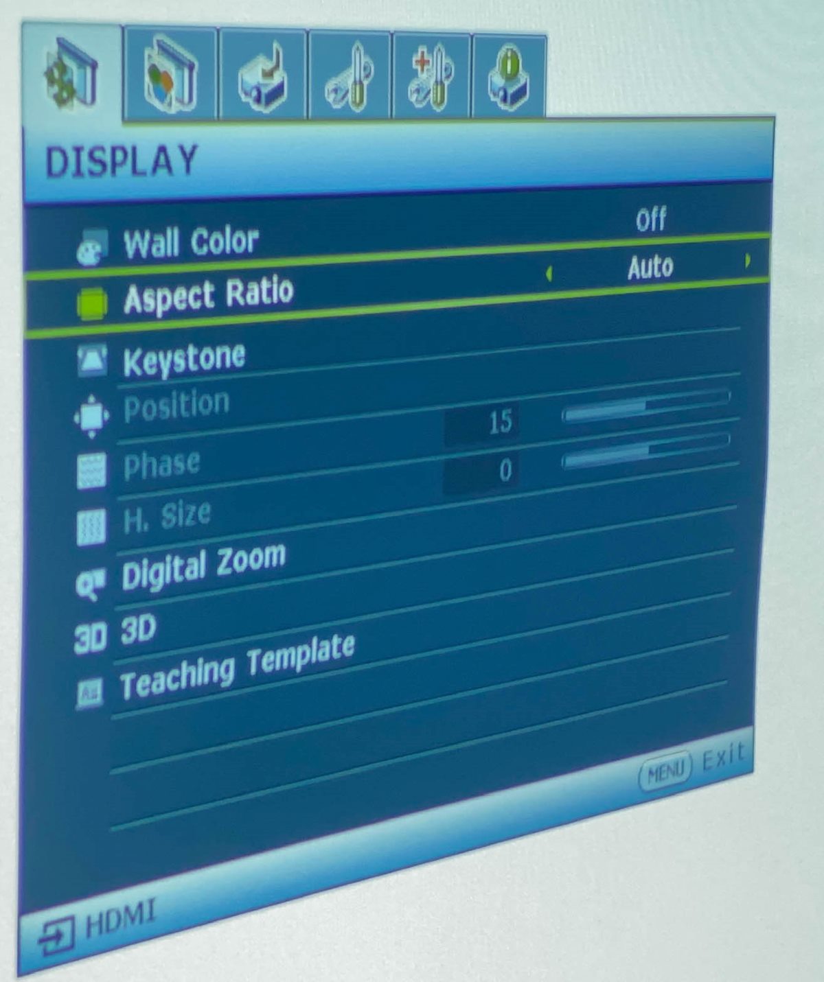 Aspect Ratio in Auto mode in the BenQ projector menu settings screen