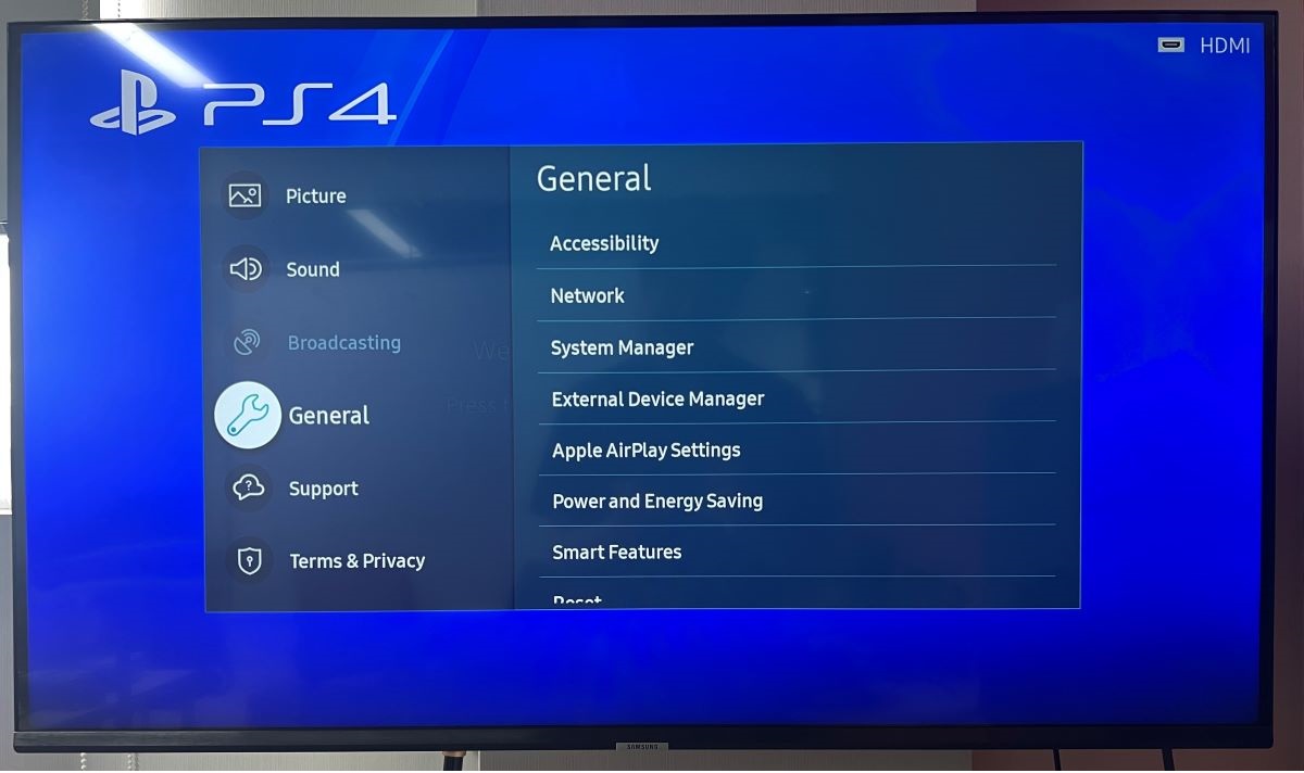The Samsung TV with the PS4 is plugged and choosing the general settings from the TV