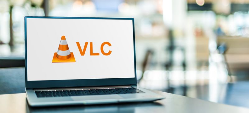 VLC-Logo auf einem Laptop-Bildschirm