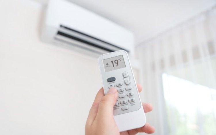 a person sets the air conditioner at 19 degree Celsius