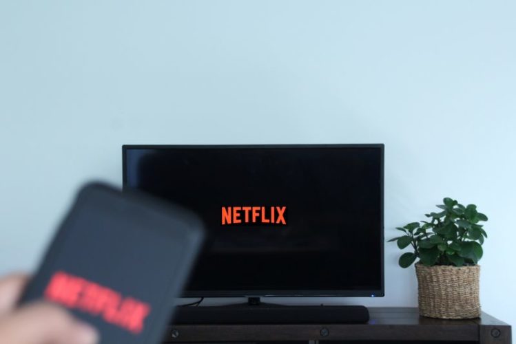 casting Netflix to phone's screen using Google Chromecast
