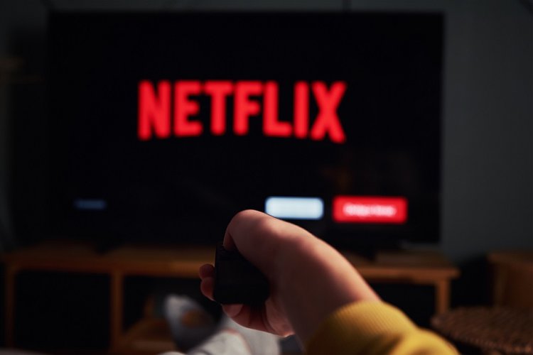 man has trouble logging in his Netflix account