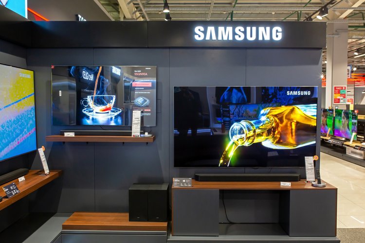Samsung TVs in the store