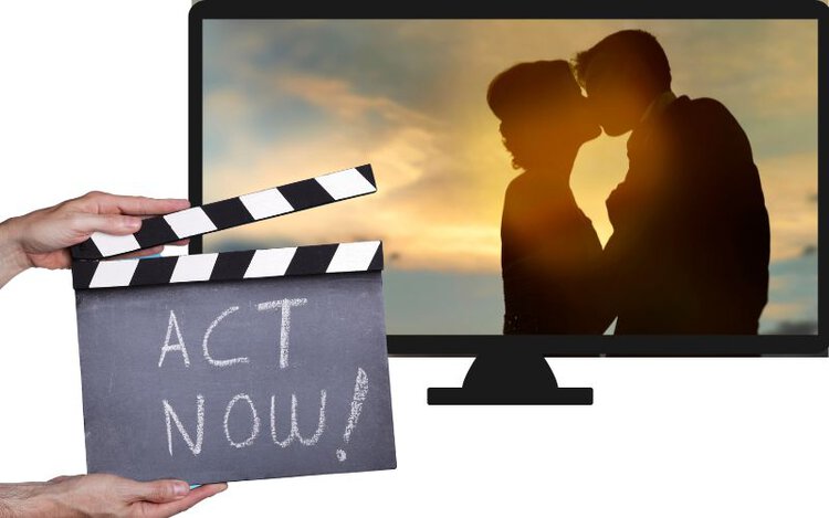 actors kissing silhouette on the tv