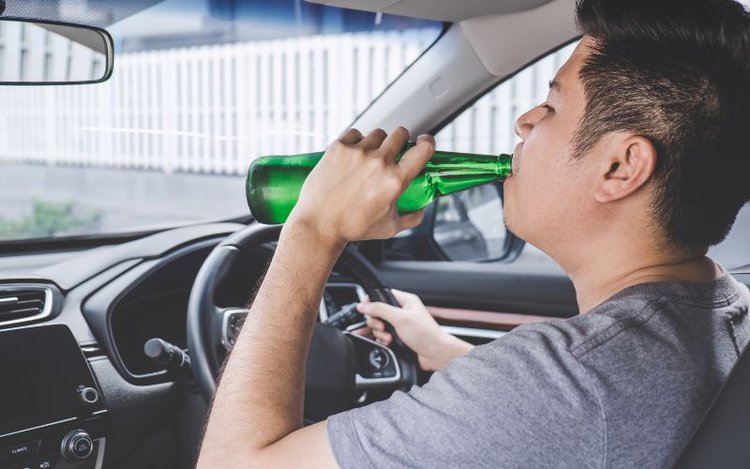 drink alcohol while driving