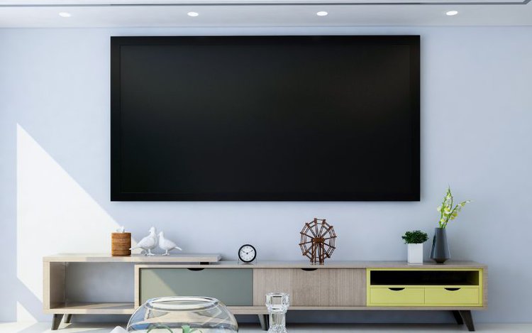 How Do I Know If My Smart TV Has A Camera Pointer Clicker