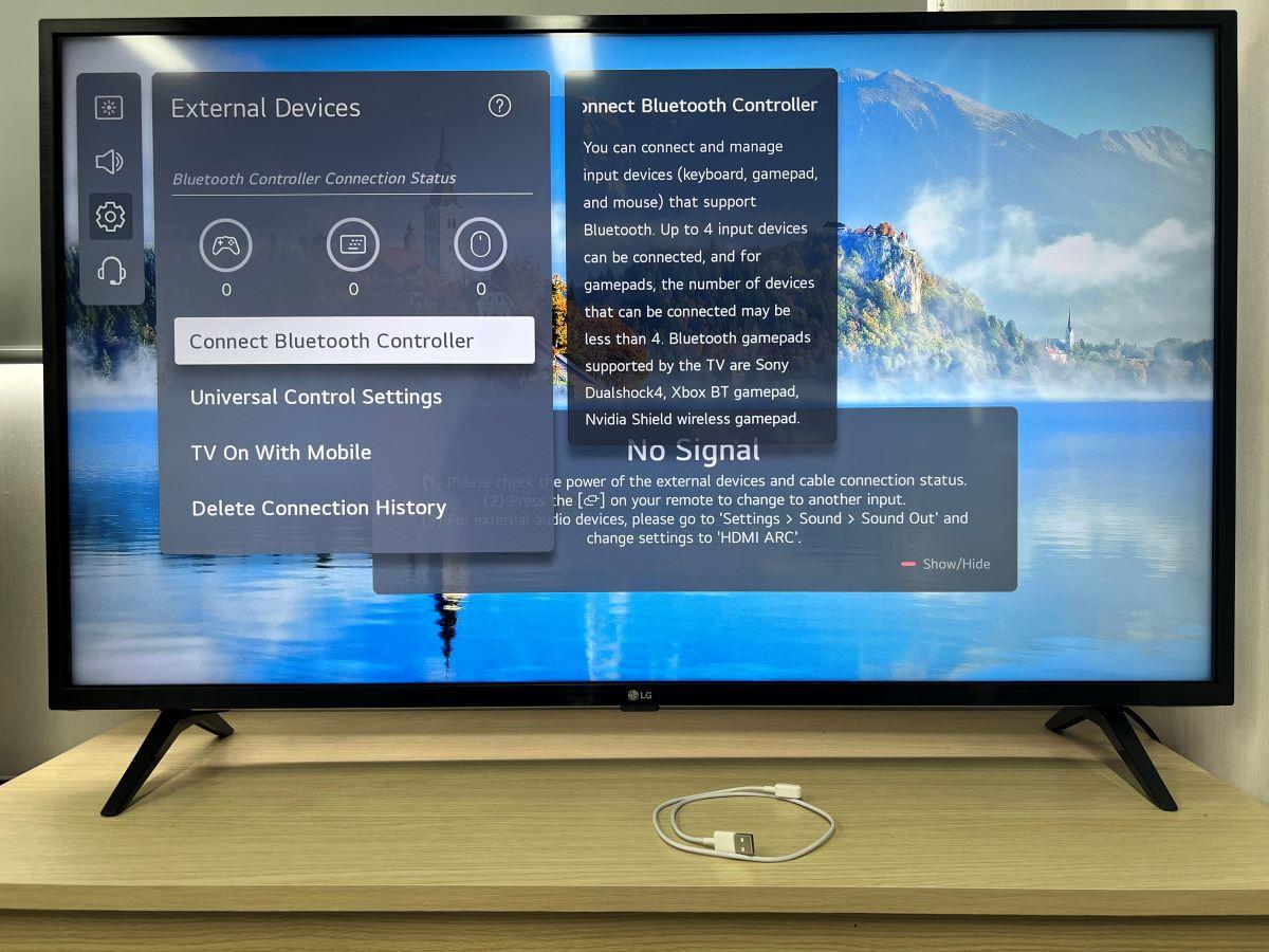 Connecting Bluetooth controller is being selected on LG TV