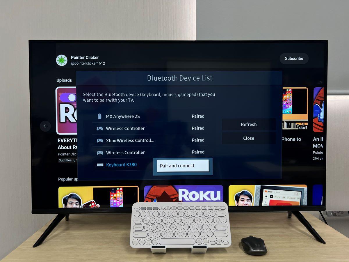 The keyboard K380 is ready to pair and connect on the smart TV