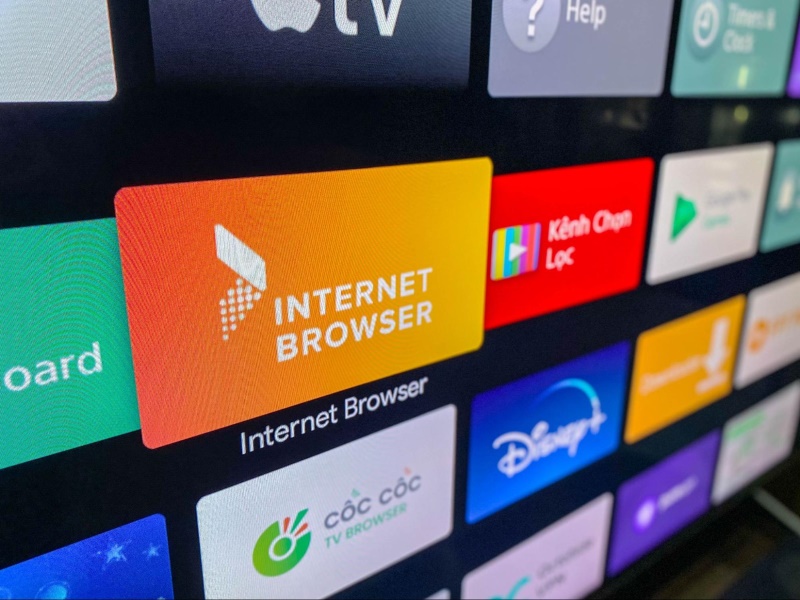 select Sony TV's built-in internet browser app