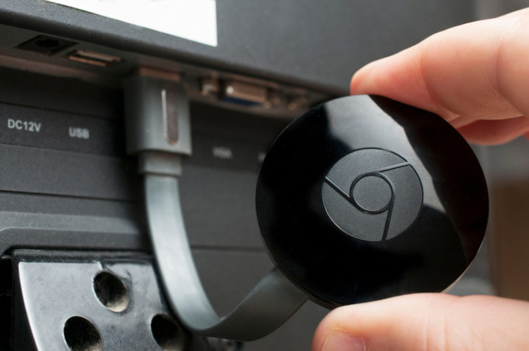 Chromecast Kết nối với TV qua cổng USB