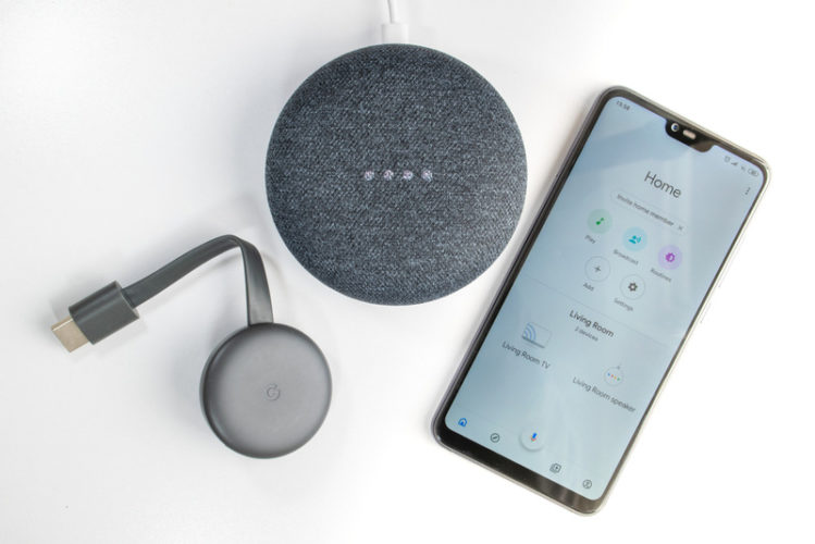 Google Home mini, Chromecast and Home app on a smartphone