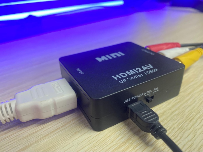 powering a MINI HDMI to RCA converter