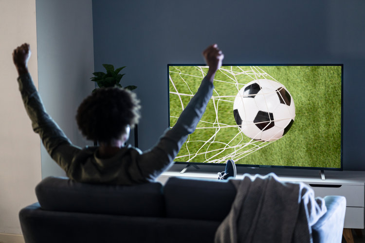 60Hz vs. 120Hz TVs For Watching Sports