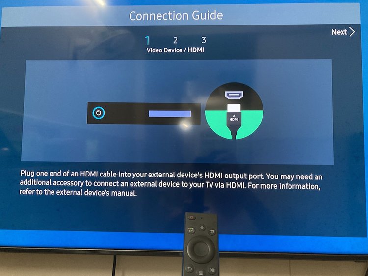 Wählen Sie den HDMI-Eingang auf einem Samsung-Fernseher mit Fernbedienung