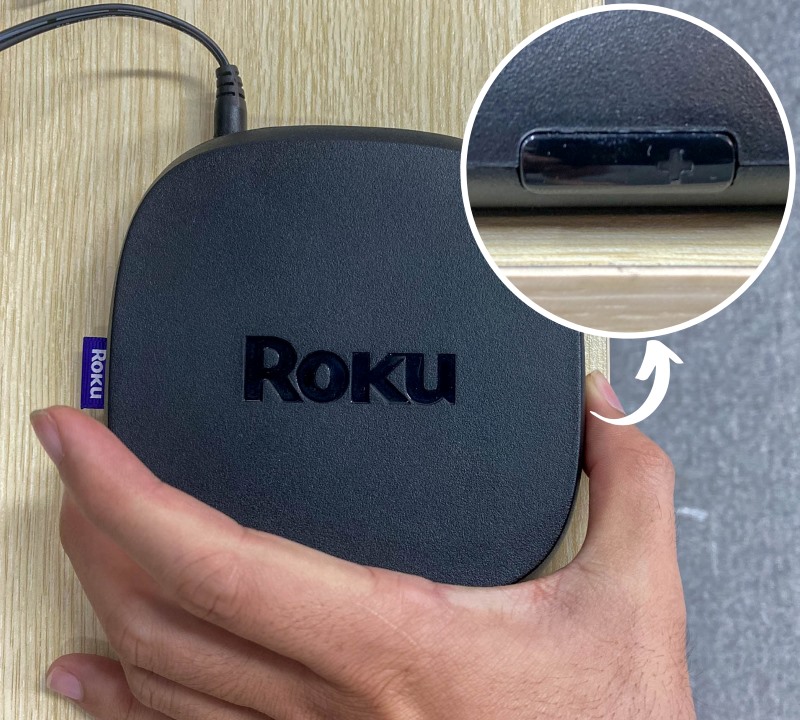 press the Trigger button on the Roku Ultra