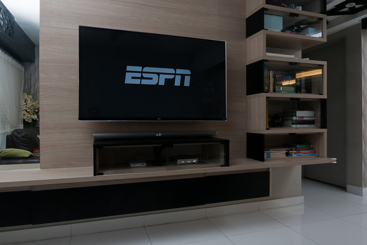 A TV showing ESPN