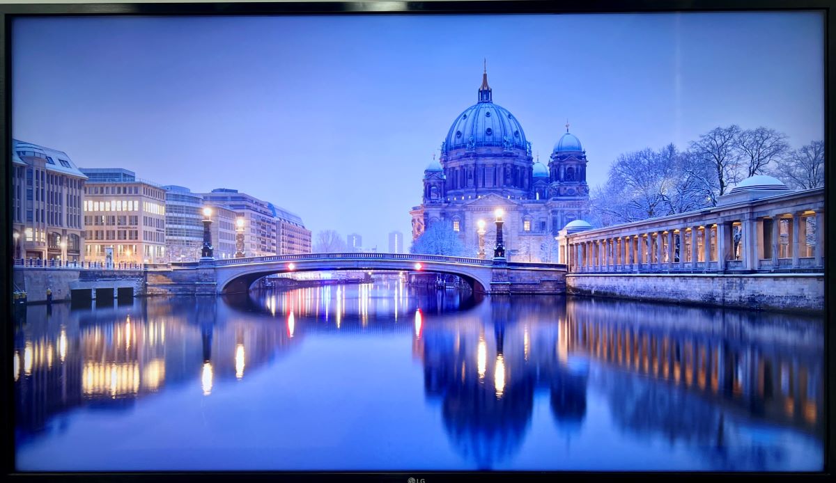 Berlin CathedralBerliner Dom - Berlin, Germany, an lg tv screensaver