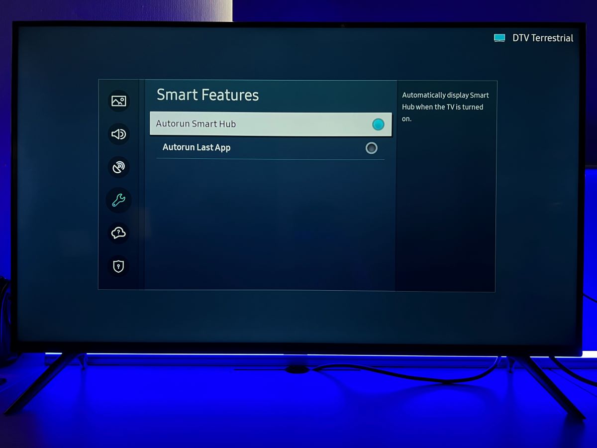 The Autorun SmartHub is enabled on Samsung TV