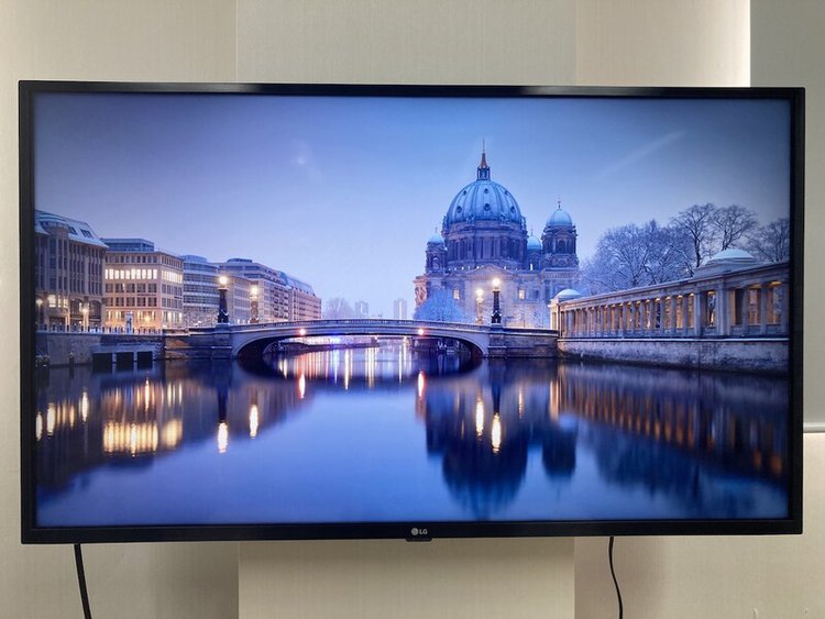 Perfection realized  Wallpaper OLED TV  LG SIGNATURE