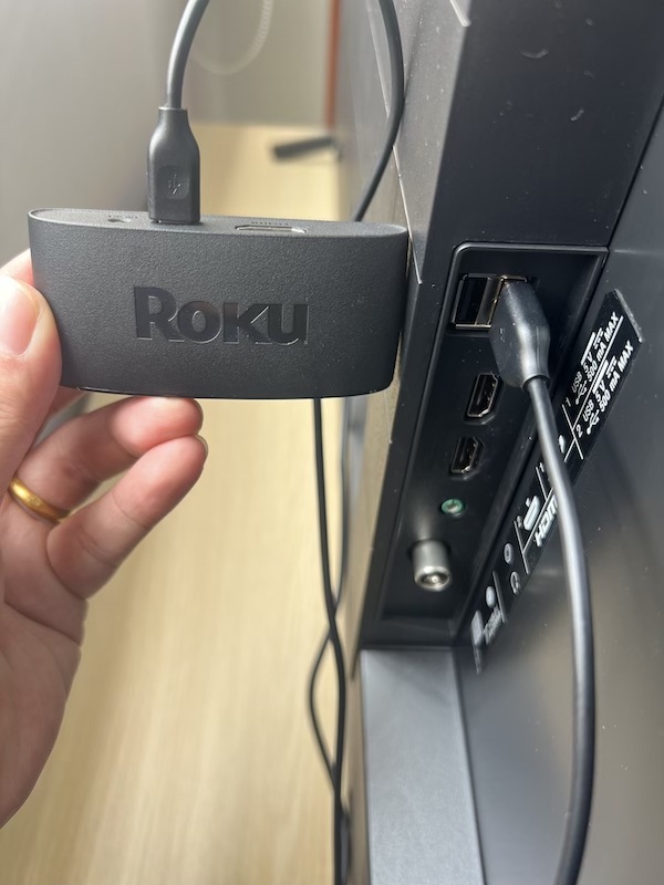 power a Roku express 4k with USB cable from TV USB port