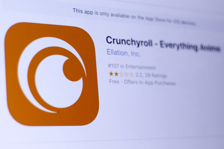 the Crunchyroll app in play store