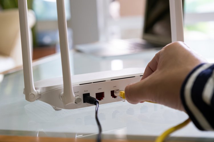 Can You Use Wi-Fi and Ethernet at the Same Time?