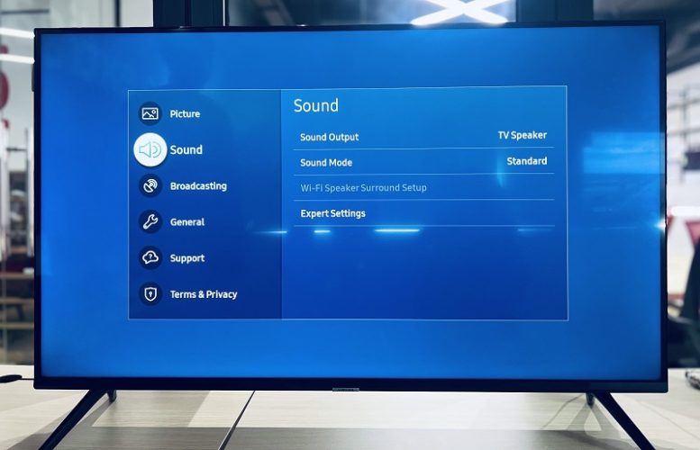 Samsung smart TV setting to turn on sound output