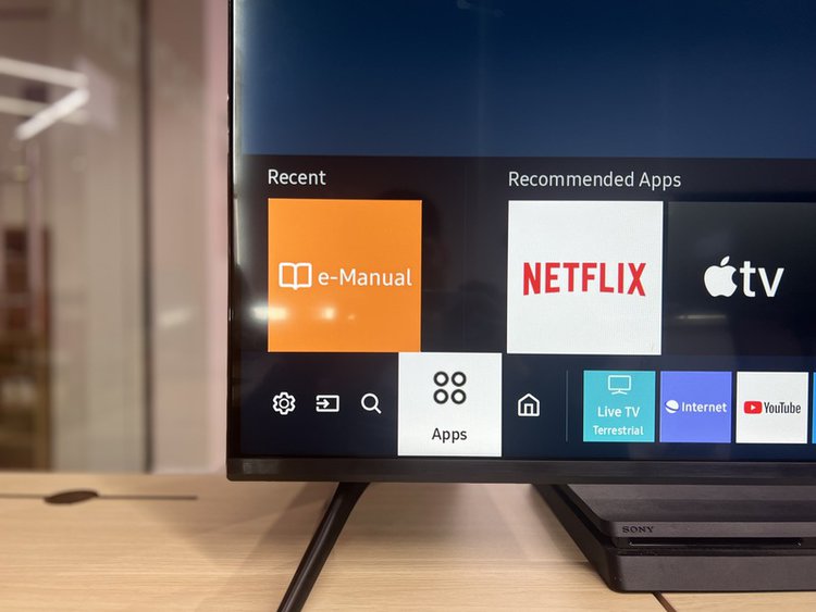 Smart Hub app store on Samsung TV