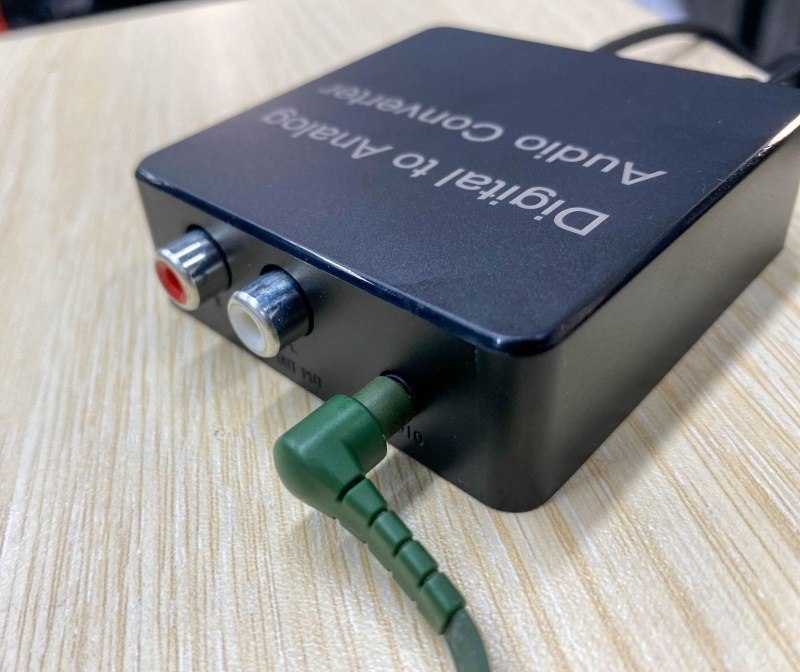 connect the 3.5mm AUX connector to the DAC