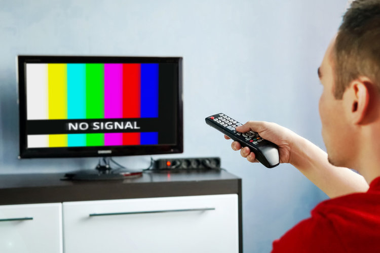 Why Are There No Signals on My TV? Due to the Antenna or HDMI Cable?